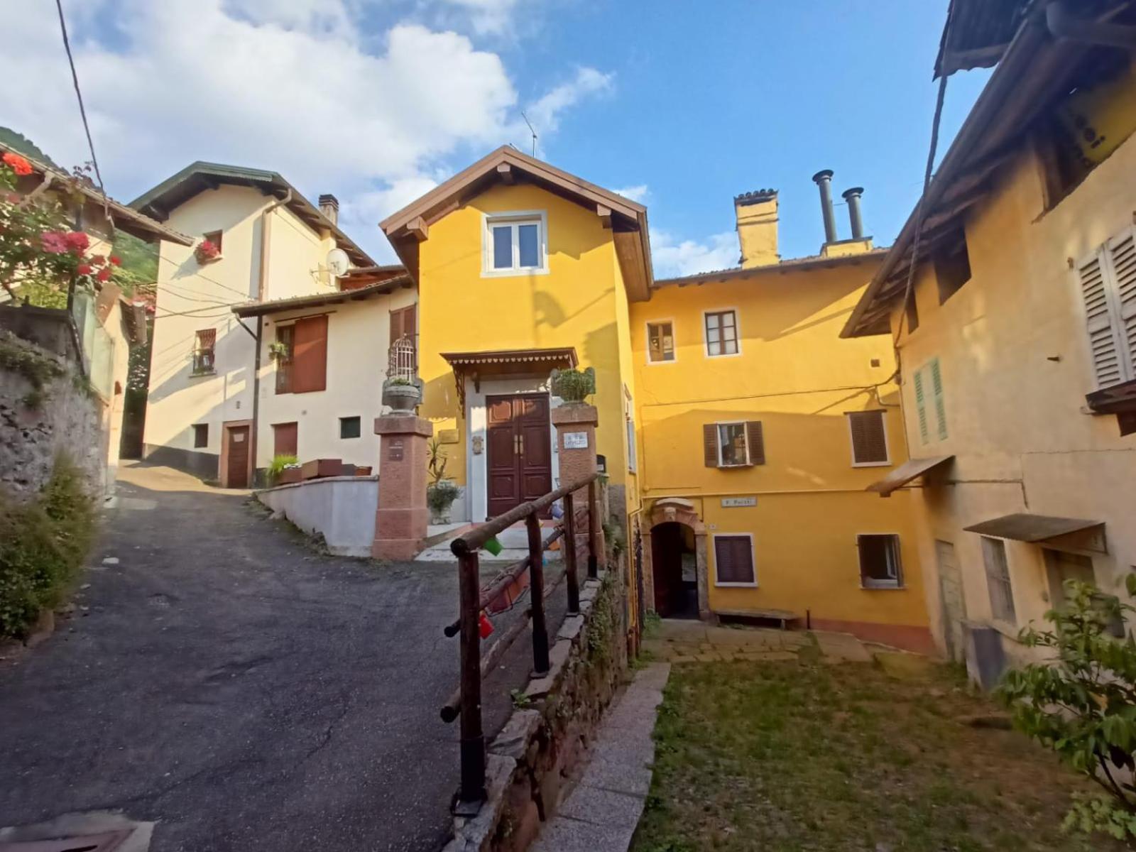 Foresteria Lombarda B & B Ca' Pelitti Ganna Dış mekan fotoğraf
